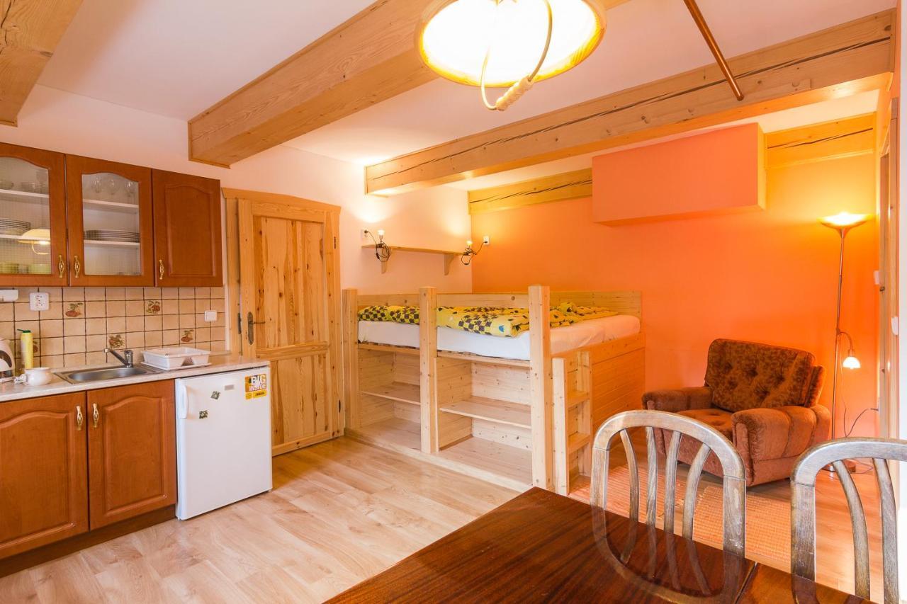 Apartman Mezi Stromy Рокитнице над Ийзероу Екстериор снимка